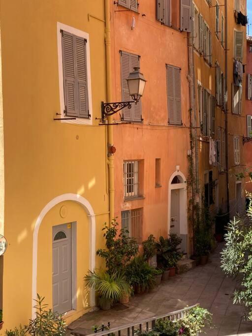 Charmant Deux Pieces Dans Le Quartier Du Port Nizza Esterno foto